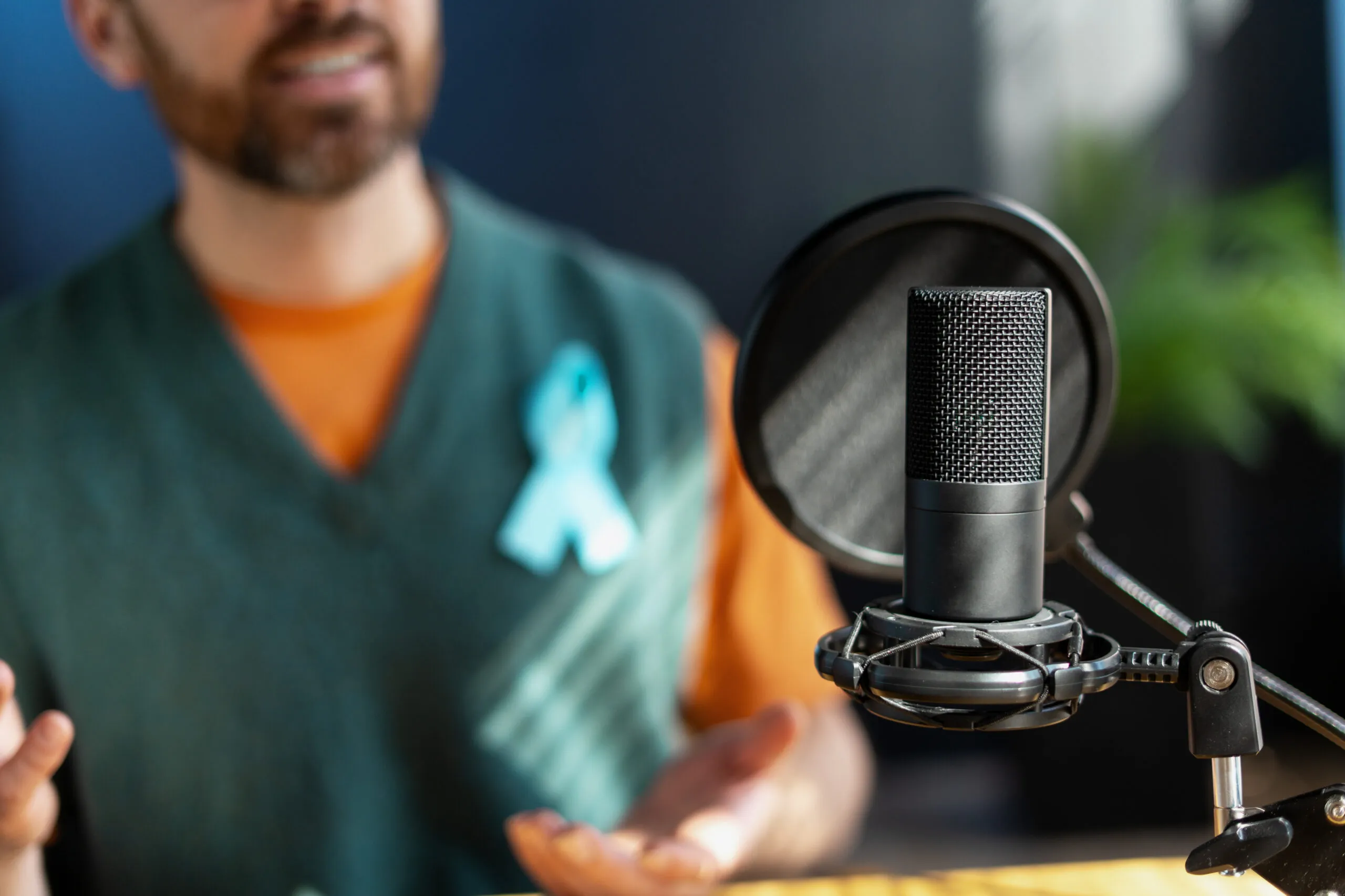 How Indian English Voice Over Artists Work Globally